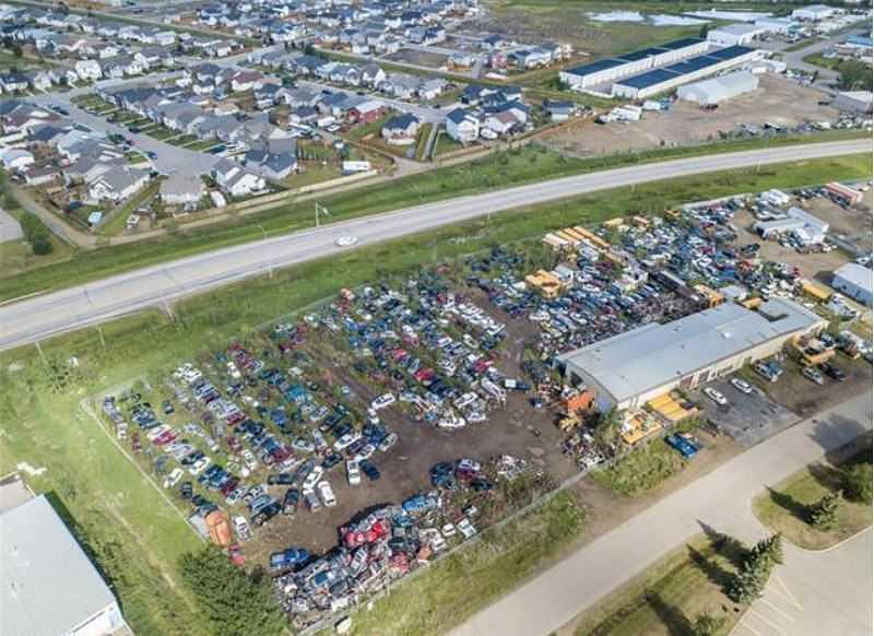 2 Industrial Drive, Sylvan Lake, AB