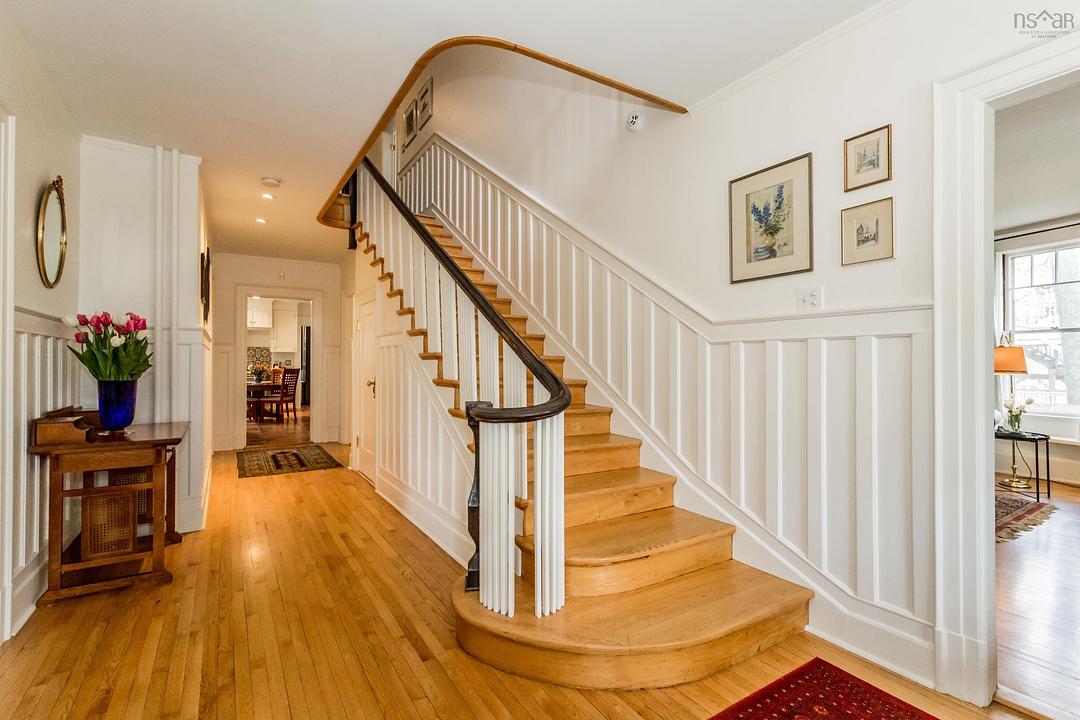12 Linden Avenue, Wolfville, NS