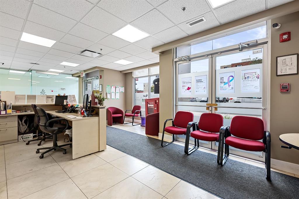1406 Centre Street North, Calgary, AB