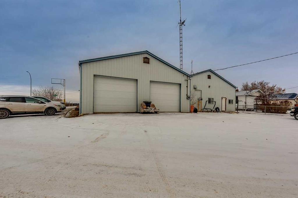 4831 Main Street, Alix, AB