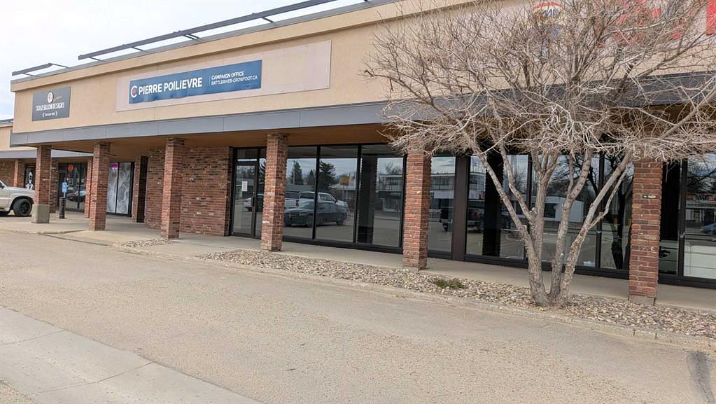 6008 48 Avenue, Camrose, AB