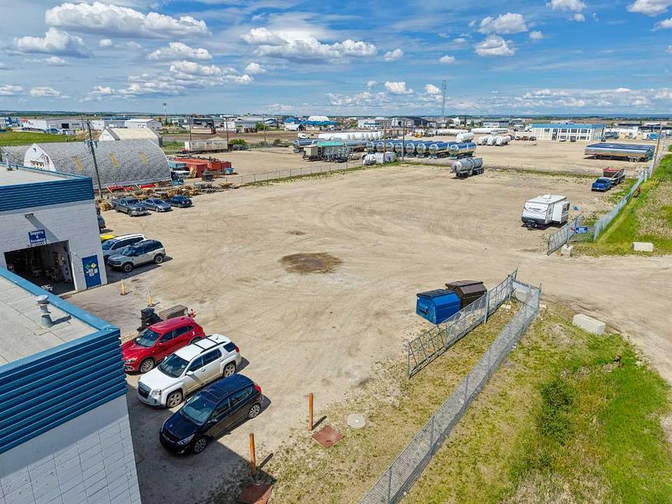 12102 101 Avenue, Grande Prairie, AB
