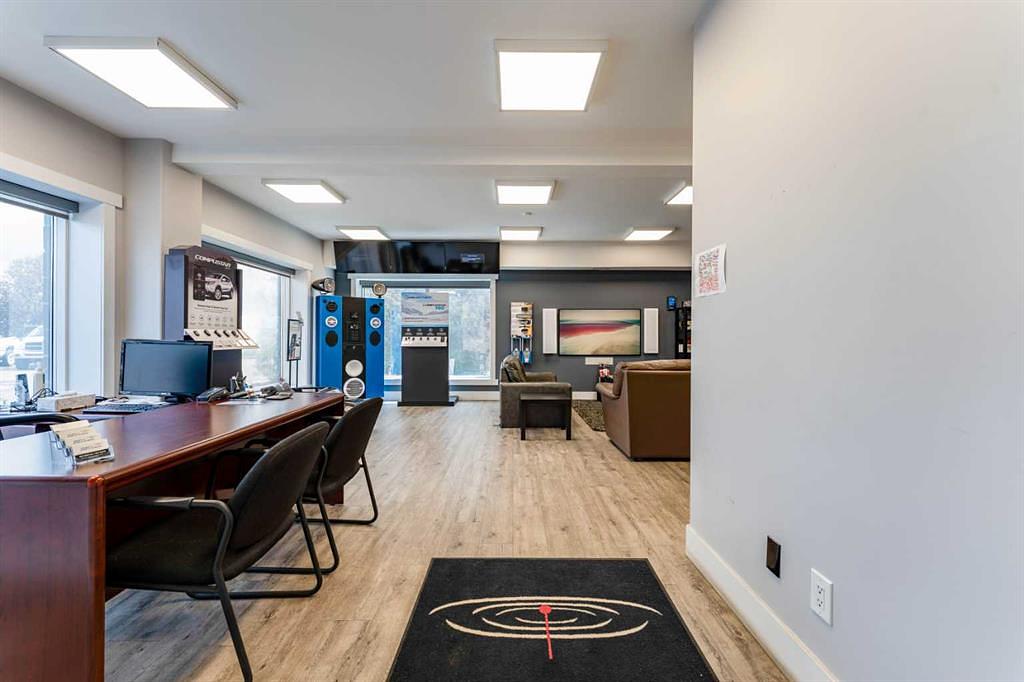 10 - 235105 Wrangler Drive, Rocky View County, AB