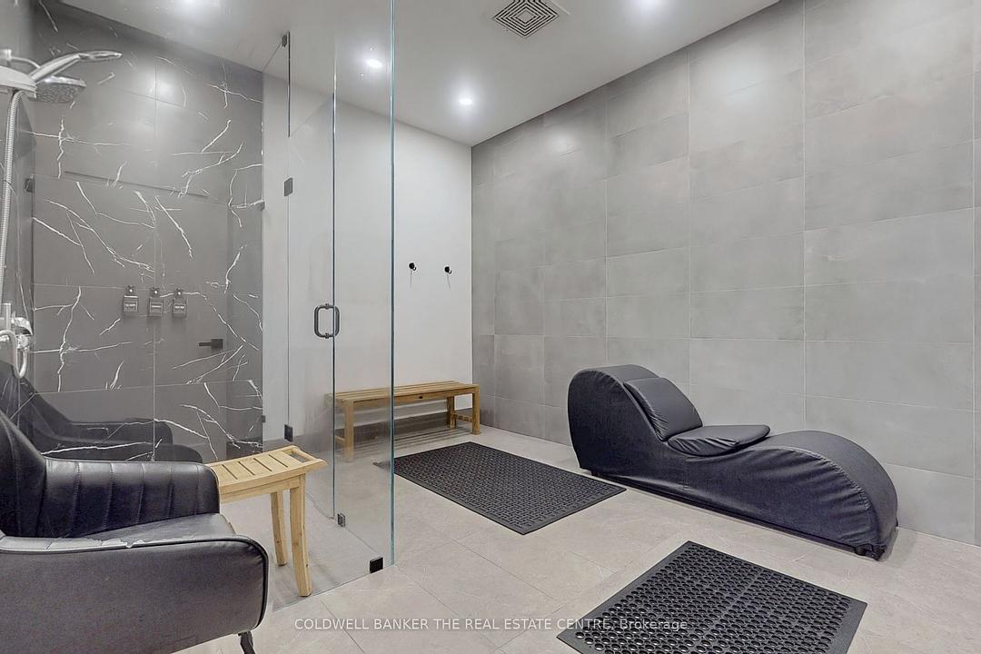 543 The Queensway South, Georgina, ON