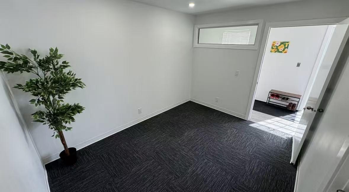 35 - 5080 12A Street Southeast, Calgary, AB