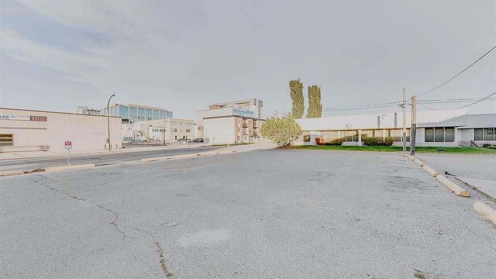 4617 50 Avenue, Red Deer, AB