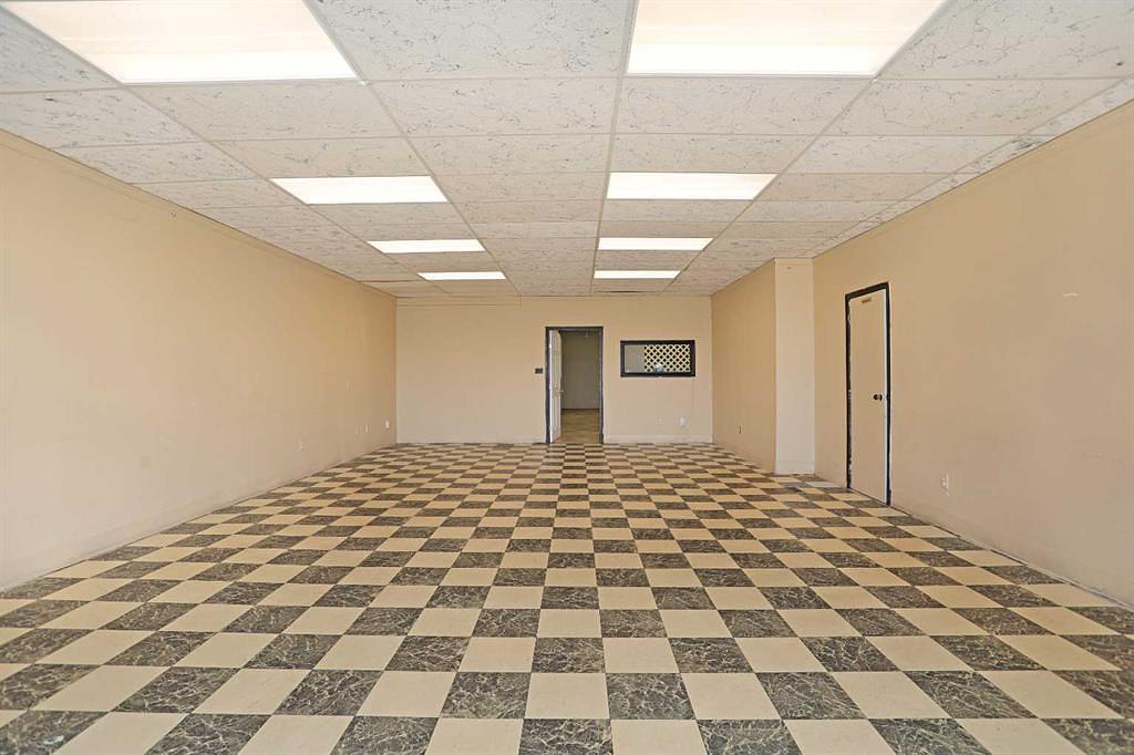 120 1st Avenue East, Brooks, AB