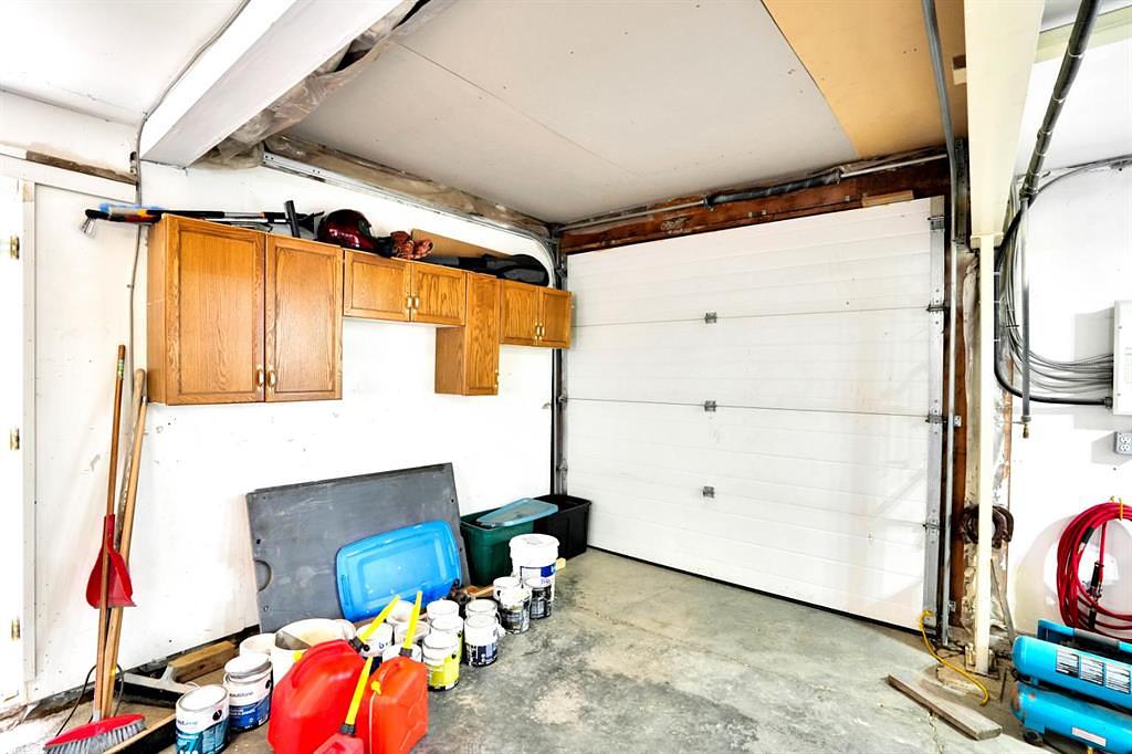 8-1415 sec 582 Highway, Didsbury, AB