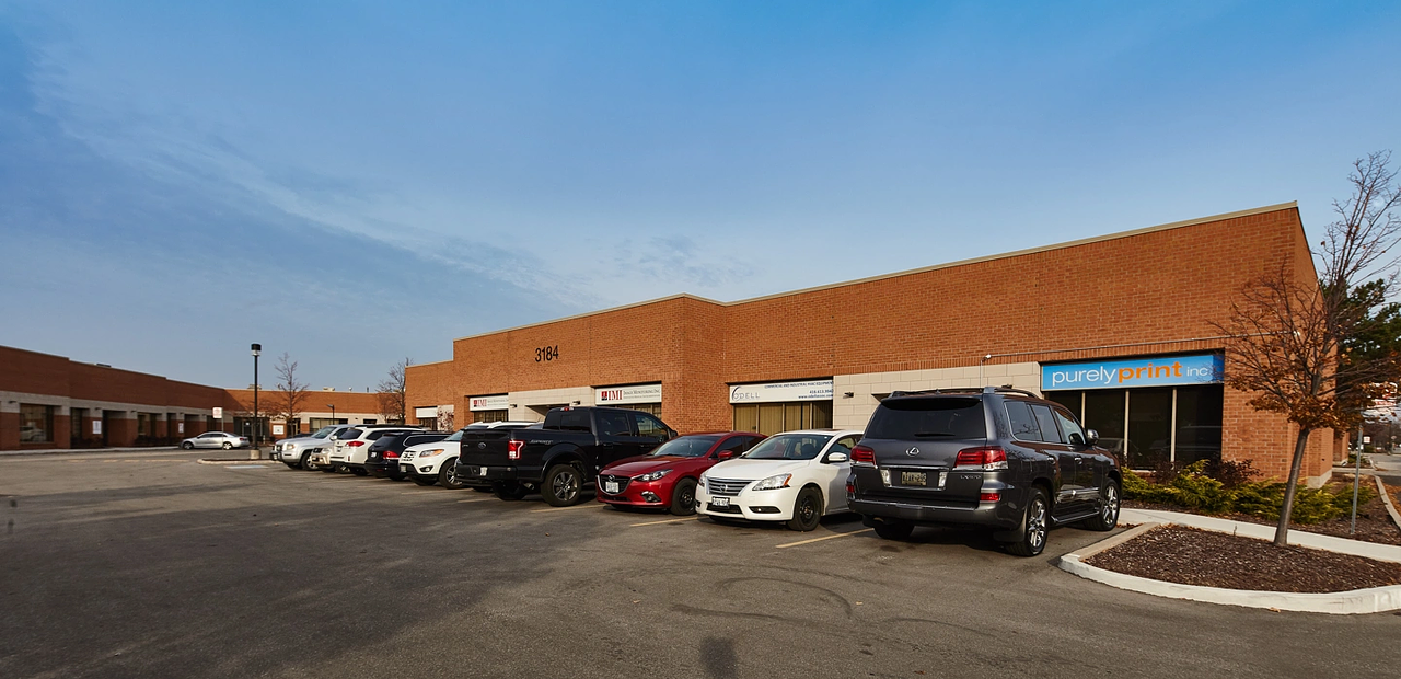 15 - 3190 Ridgeway Drive, Mississauga, ON