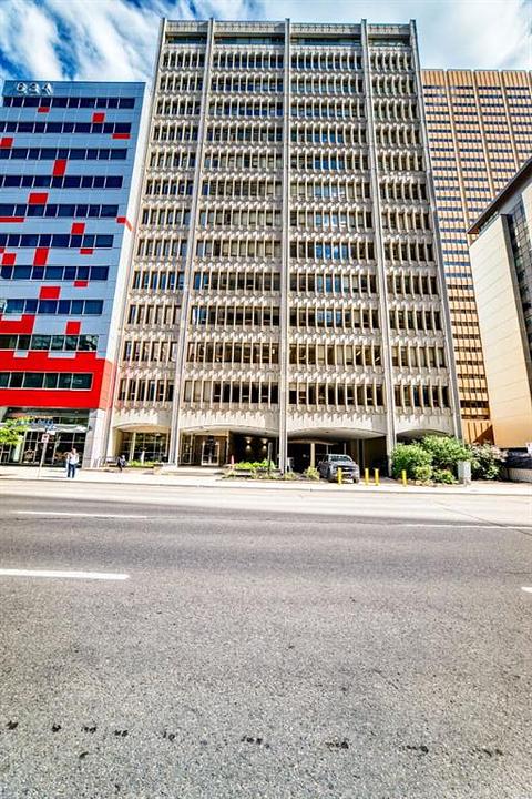 910 - 634 6 Avenue Southwest, Calgary, AB