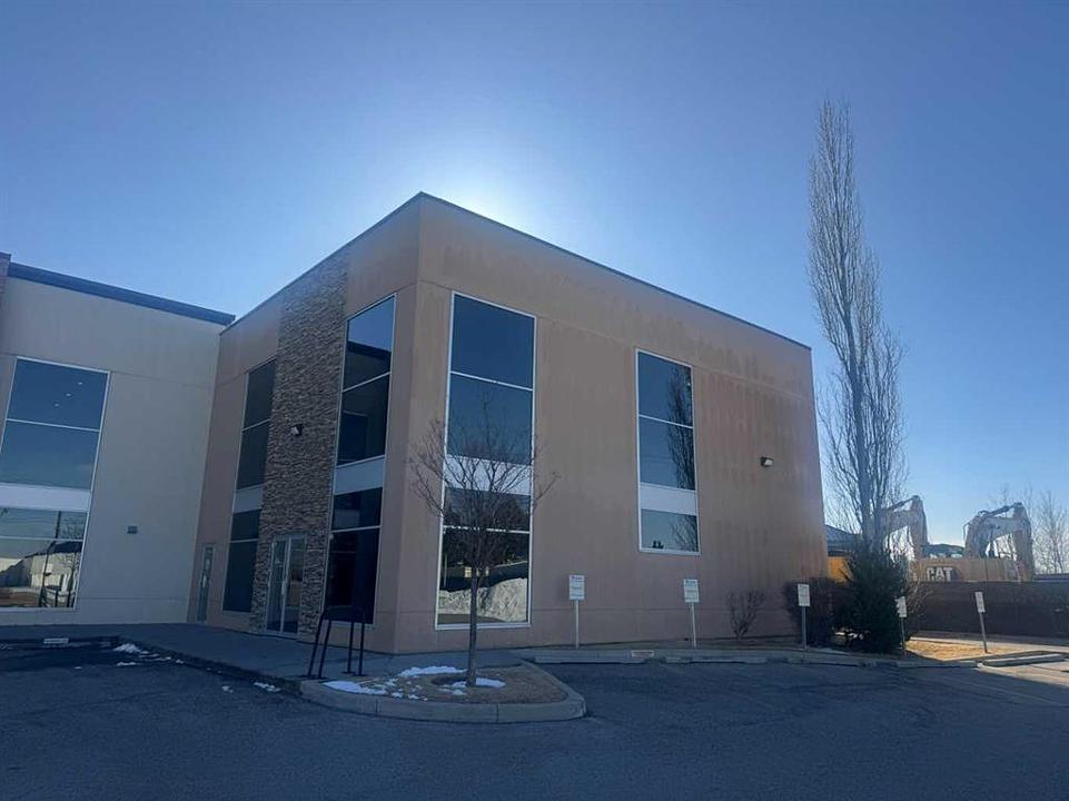 6 - 11010 46 Street Southeast, Calgary, AB