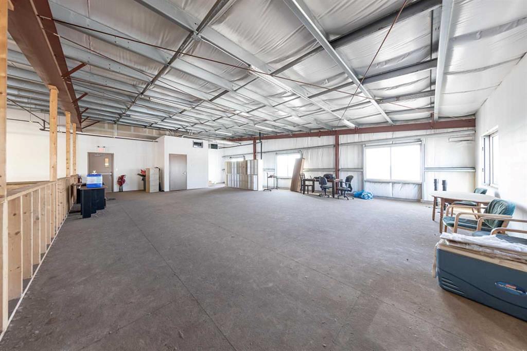 7156 56 Street, Lloydminster, AB