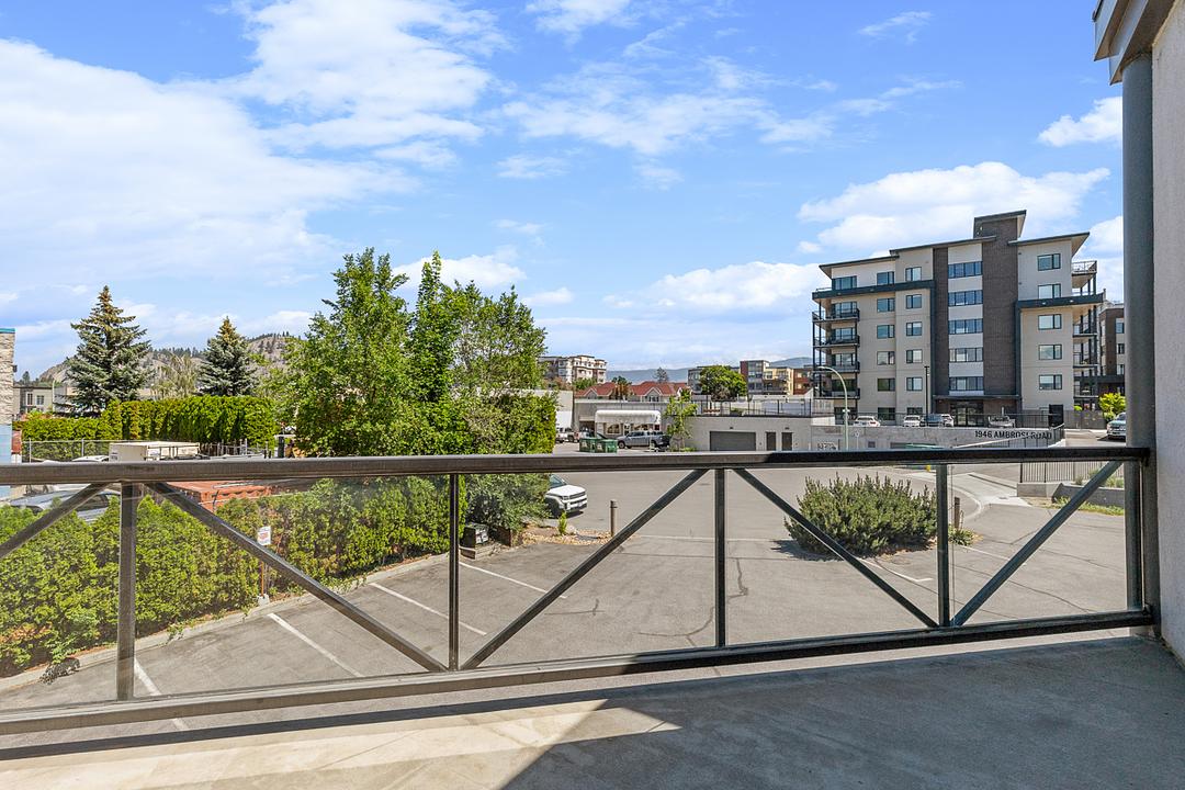 200 - 1974 Moss Court, Kelowna, BC