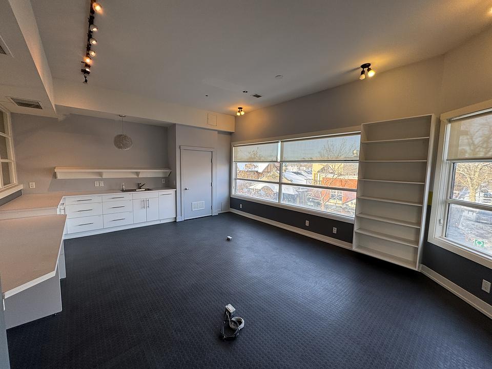 1125 Kensington Road Northwest, Calgary, AB