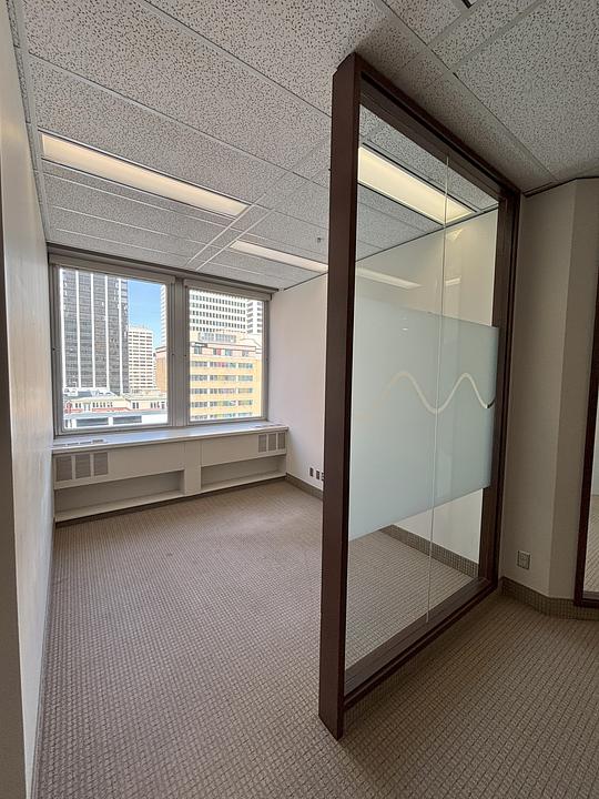 710 - 717 7 Ave SW, Calgary, AB