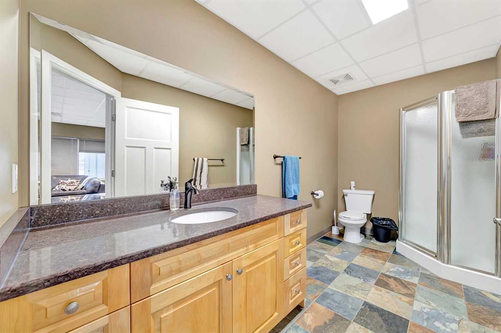5921 50 Avenue, Lloydminster, SK
