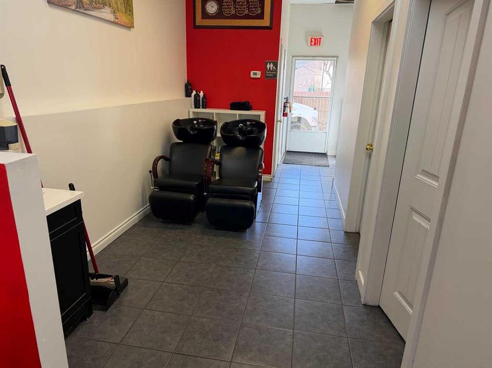 3151 34 Avenue Southeast, Calgary, AB