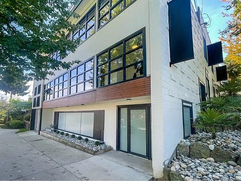 2318 Oak Street, Vancouver, BC