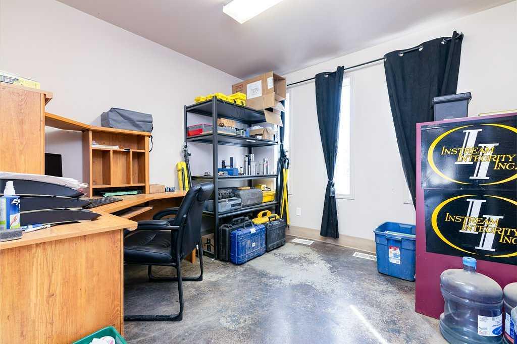 4911 50 Avenue, Eckville, AB