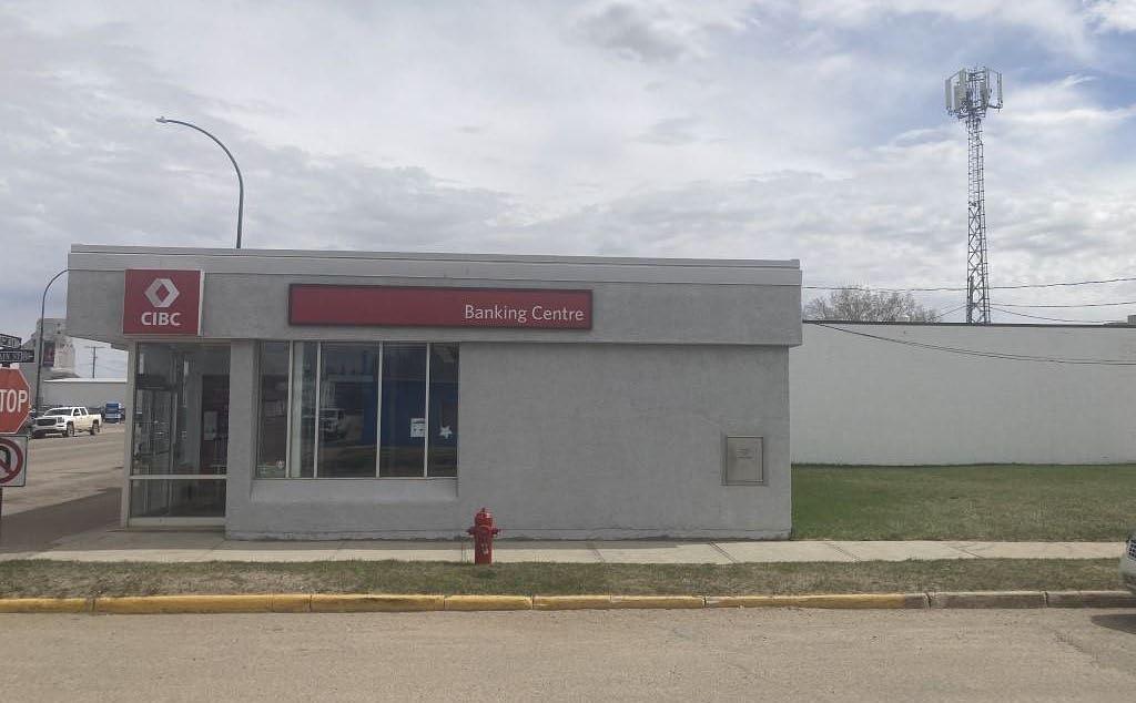Retail Building - 37 Main Street, Wilkie, SK