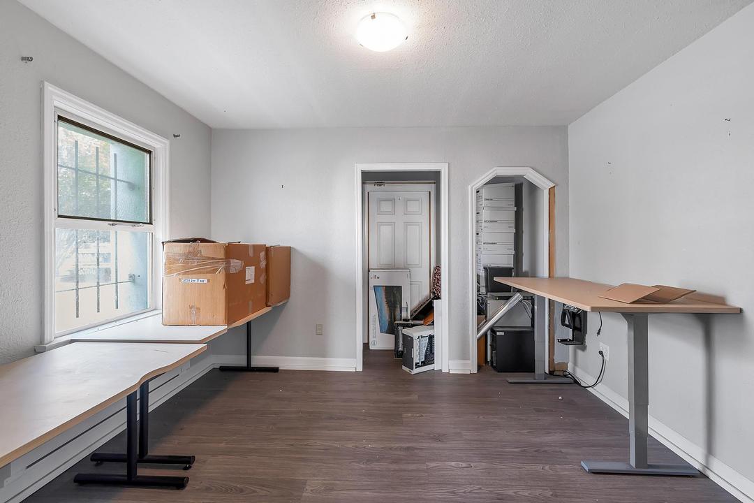 1323 Government Street, Victoria, BC