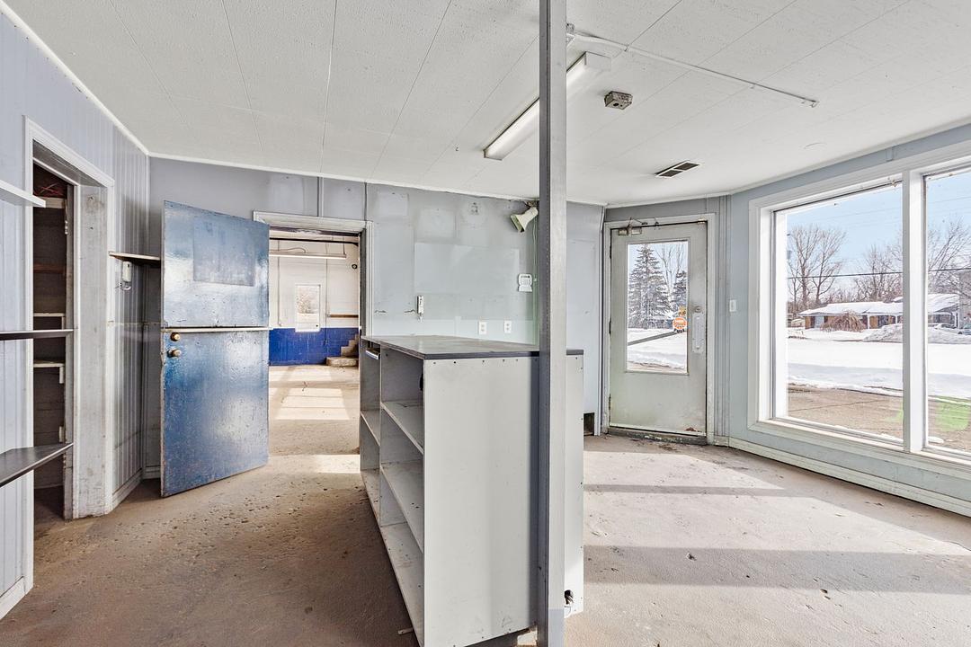 314 River Road, Ottawa, ON