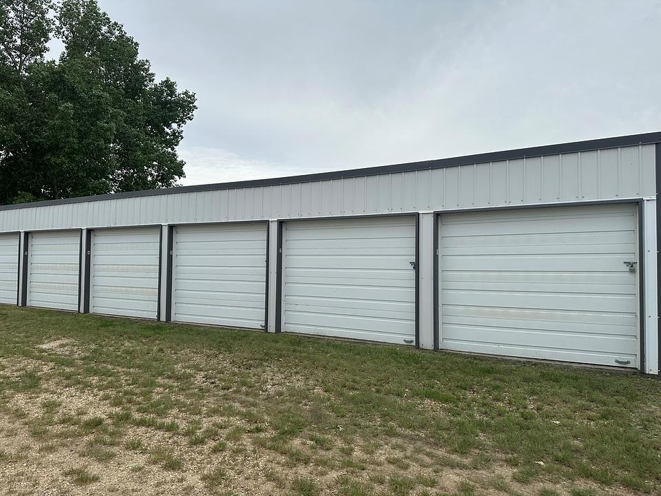5079 47 Avenue, Lamont, AB