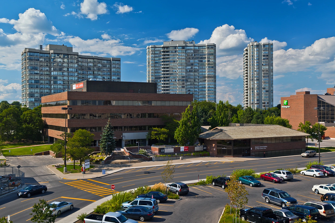 00410 - 44 Peel Centre Drive, Brampton, ON
