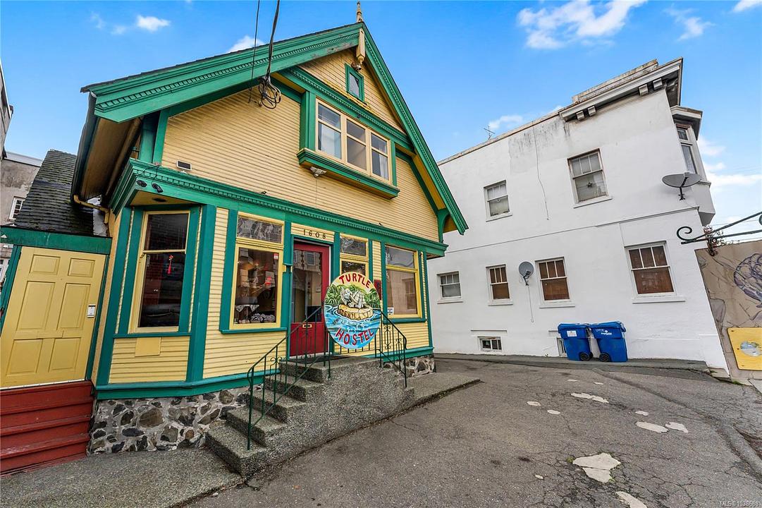1608 Quadra Street, Victoria, BC