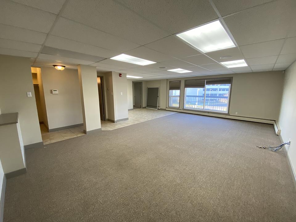 302 - 3939 50A Avenue, Red Deer, AB
