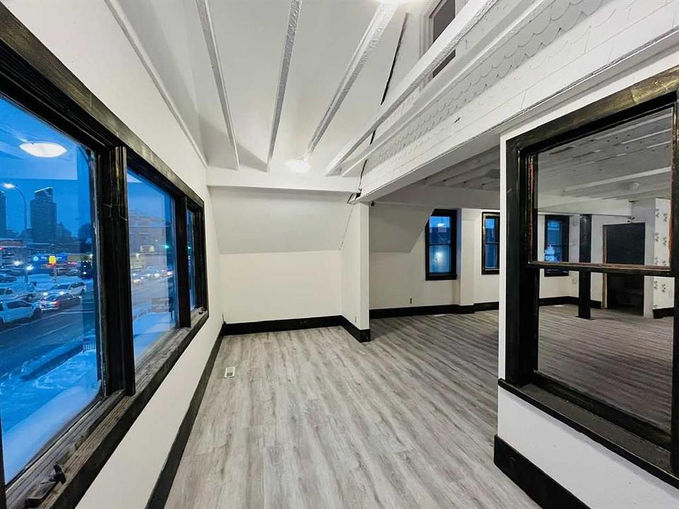 109 14 Street Northwest, Calgary, AB