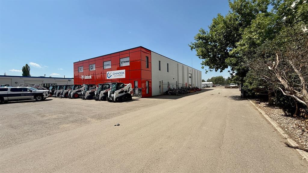 610 30 Street North, Lethbridge, AB