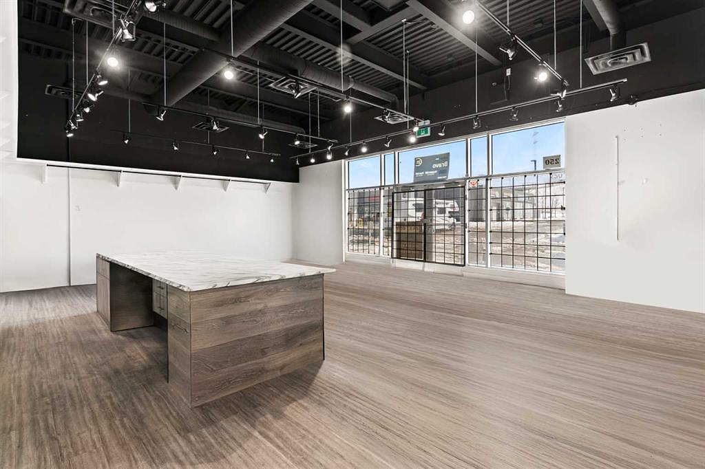 250 - 318 Nolanridge Crescent Northwest, Calgary, AB