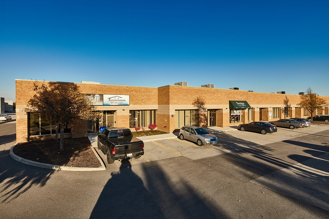 11 - 3495 Laird Road, Mississauga, ON