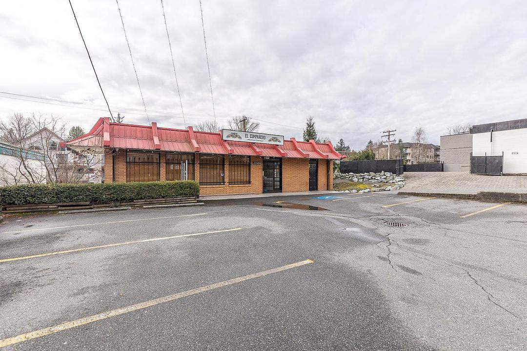 33486 South Fraser Way, Abbotsford, BC