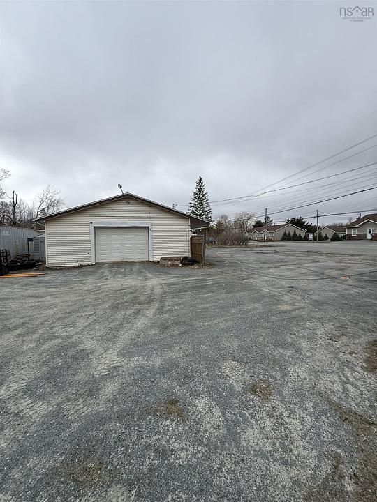 1323 Highway 2, Lantz, NS