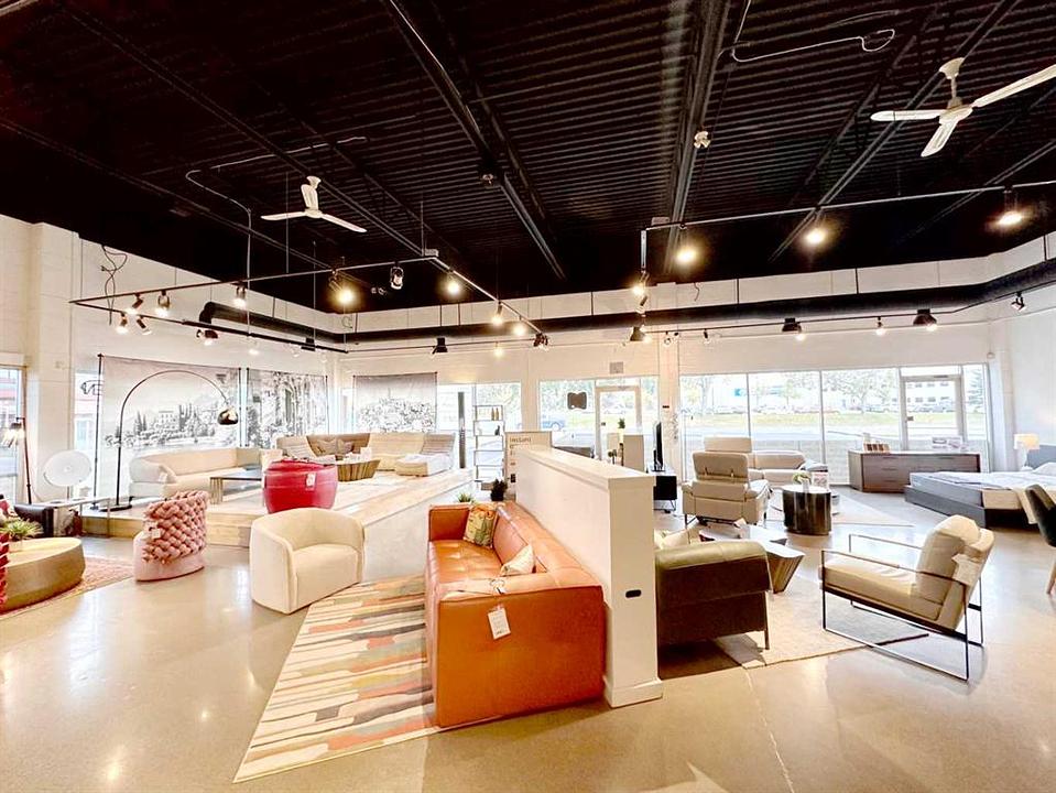Unit 1-2 - 7070 11 Street Southeast, Calgary, AB