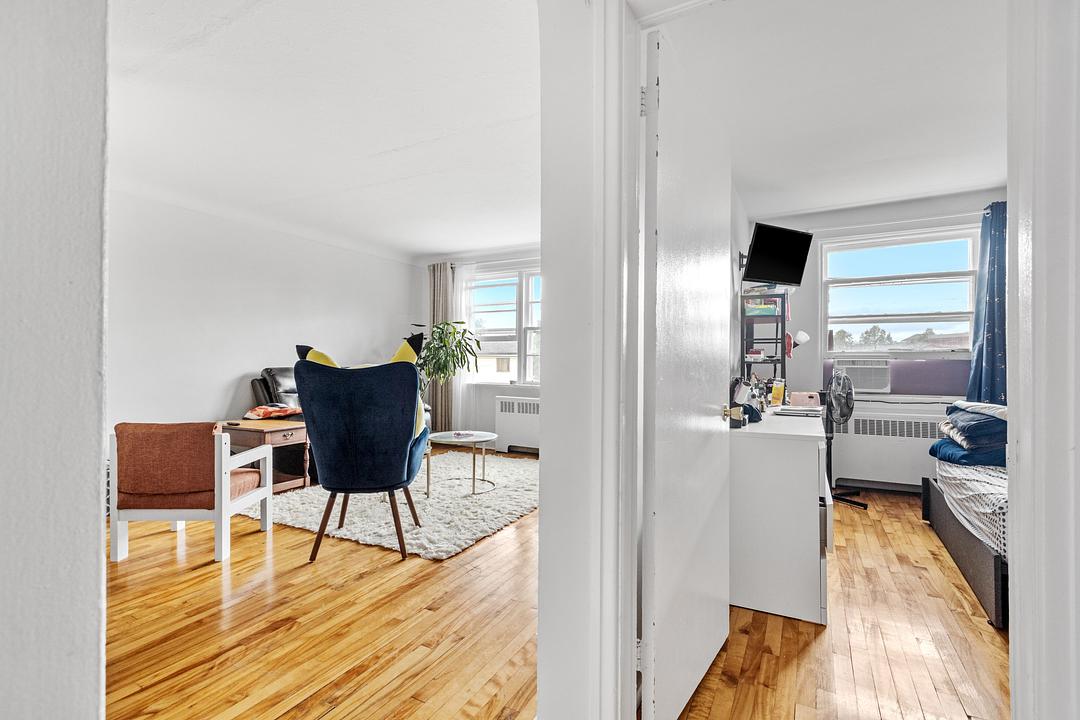 235 Pères-Blancs Avenue, Ottawa, ON
