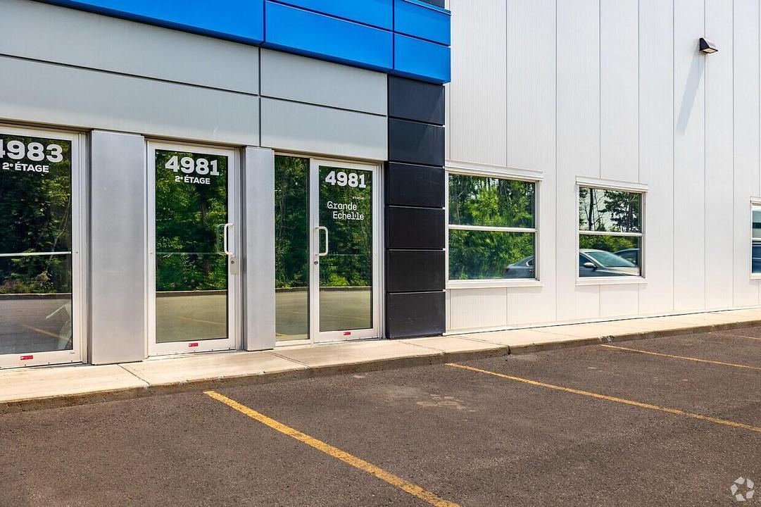 103 - 4993 Rue Louis-B.-Mayer, Laval, QC