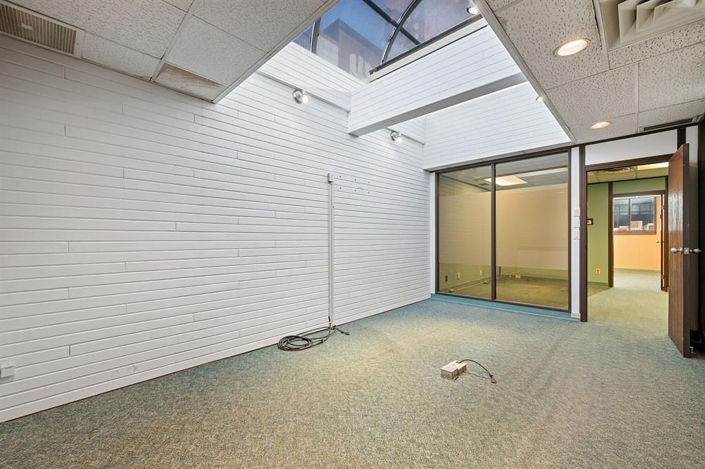 627 8 Avenue Southwest, Calgary, AB