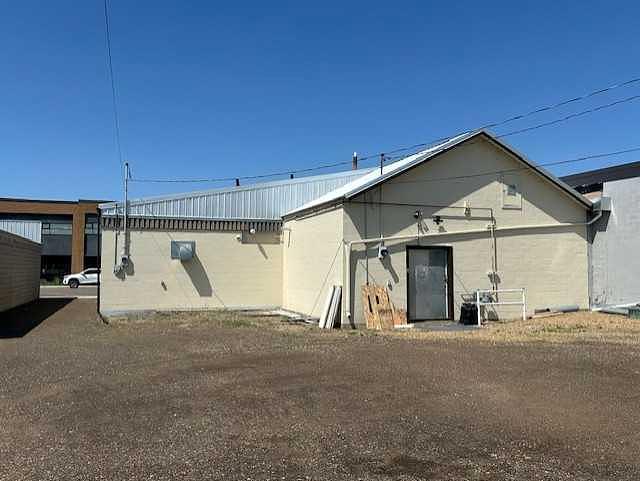 209 2 Avenue West, Hanna, AB