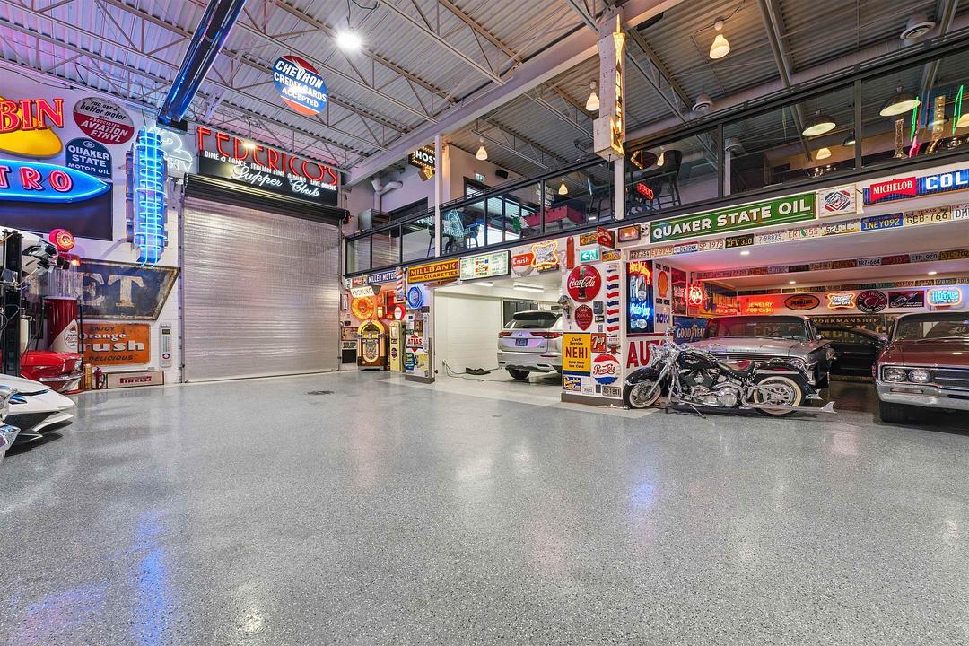 935 Sherwood Avenue, Coquitlam, BC
