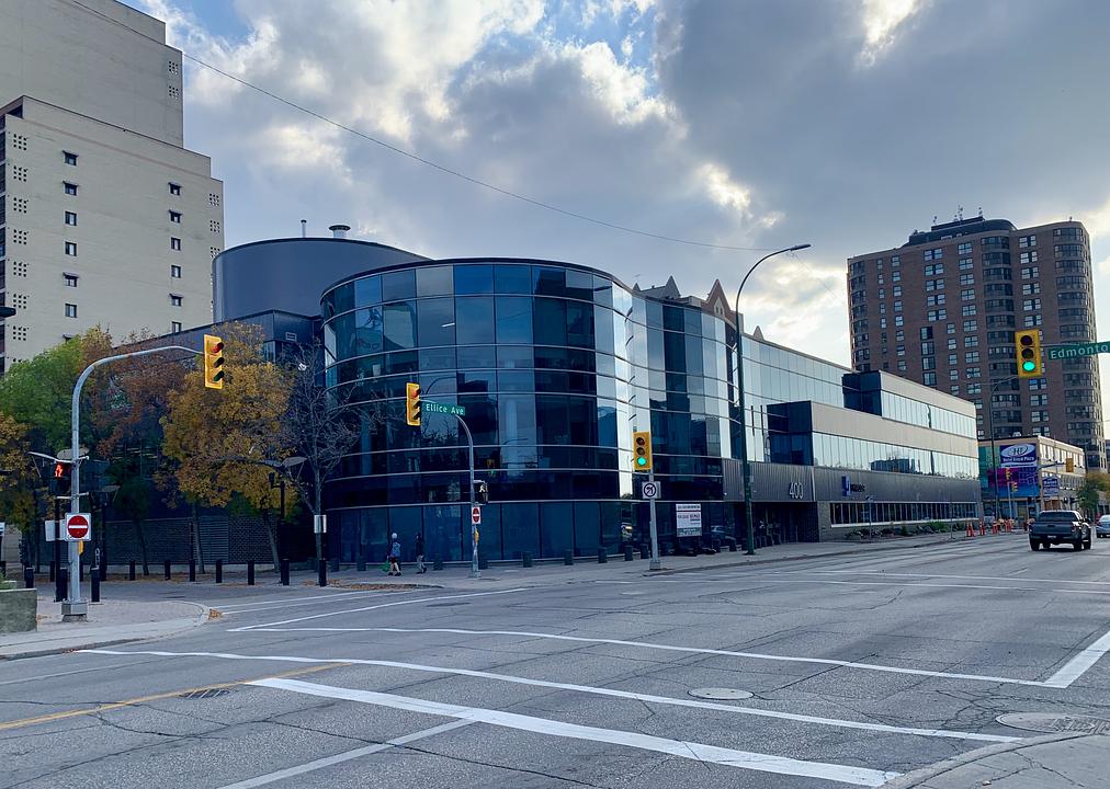 Main Flr - 400 Ellice Avenue, Winnipeg, MB
