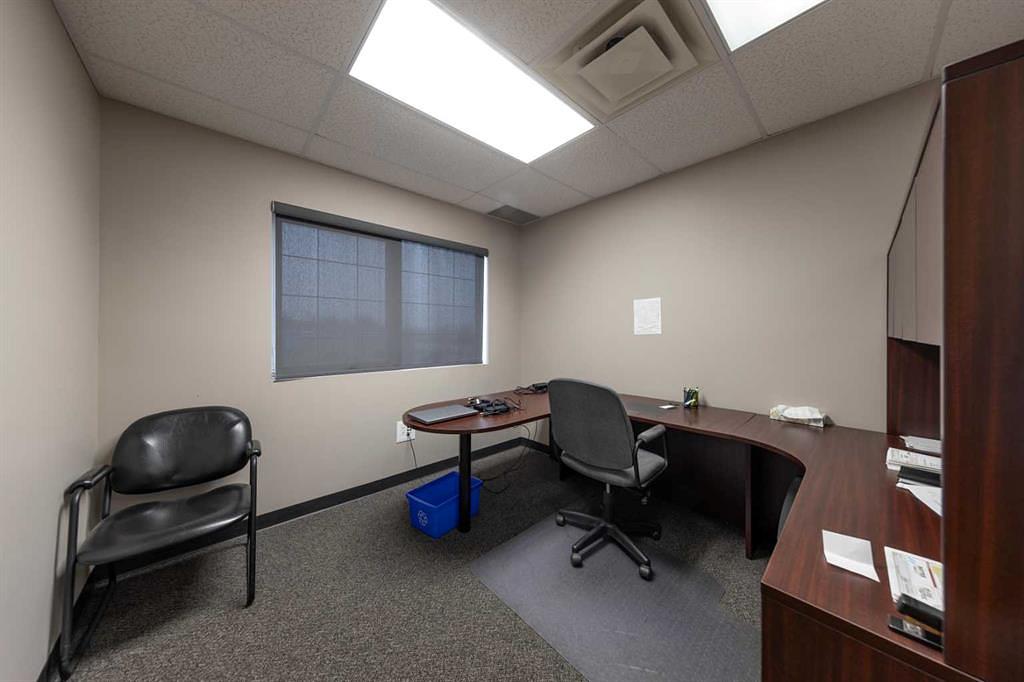 5912 50 Avenue, Lloydminster, AB