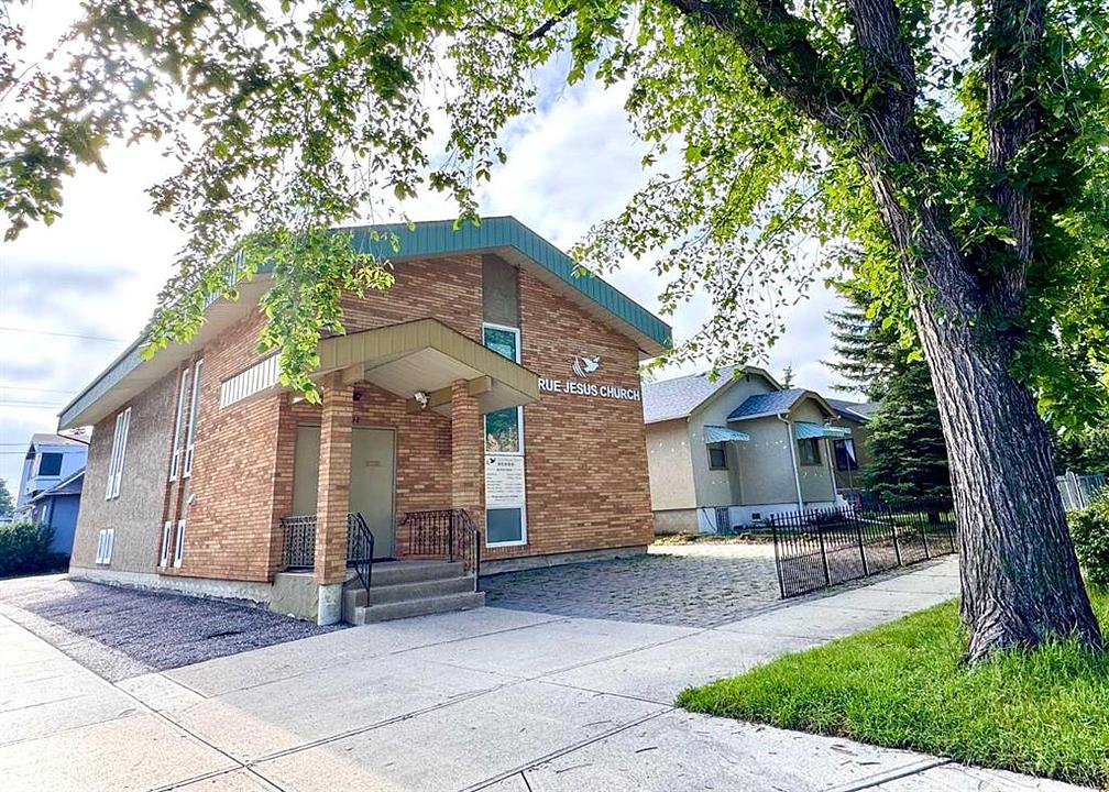 232 8A Street Northeast, Calgary, AB