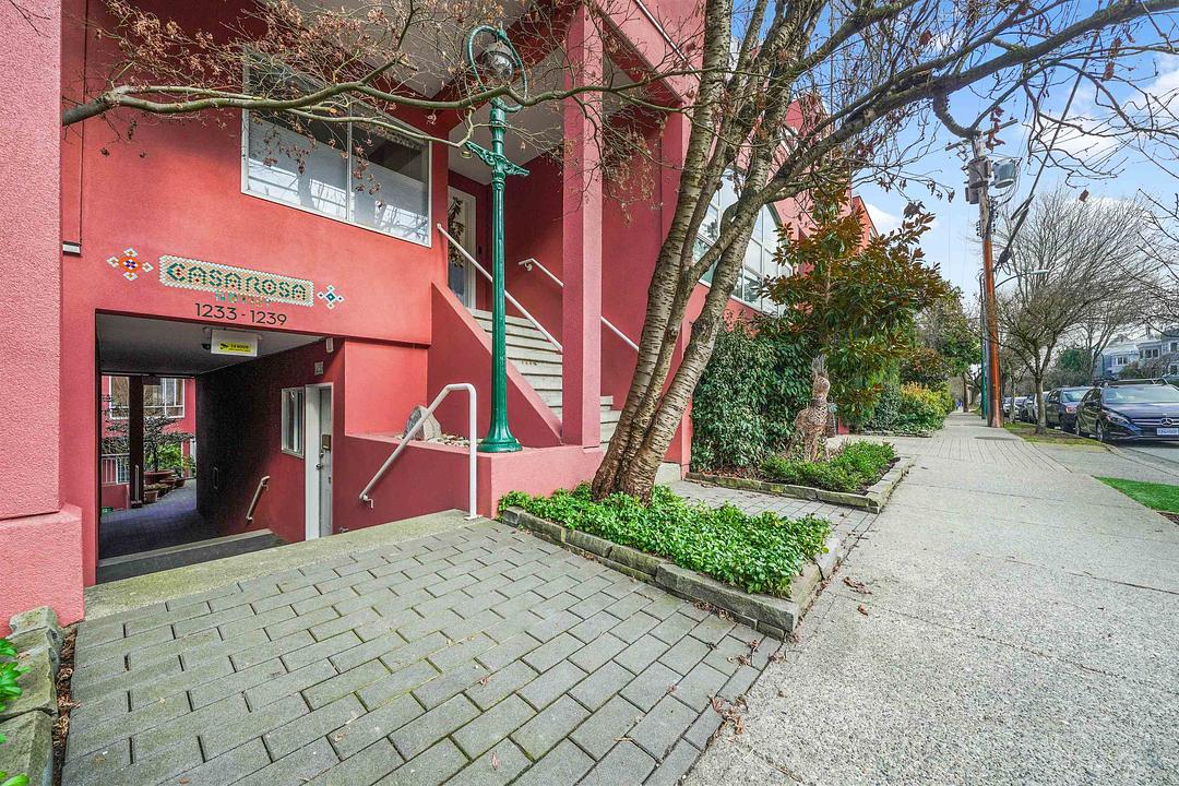 1233 West 7th Avenue, Vancouver, BC