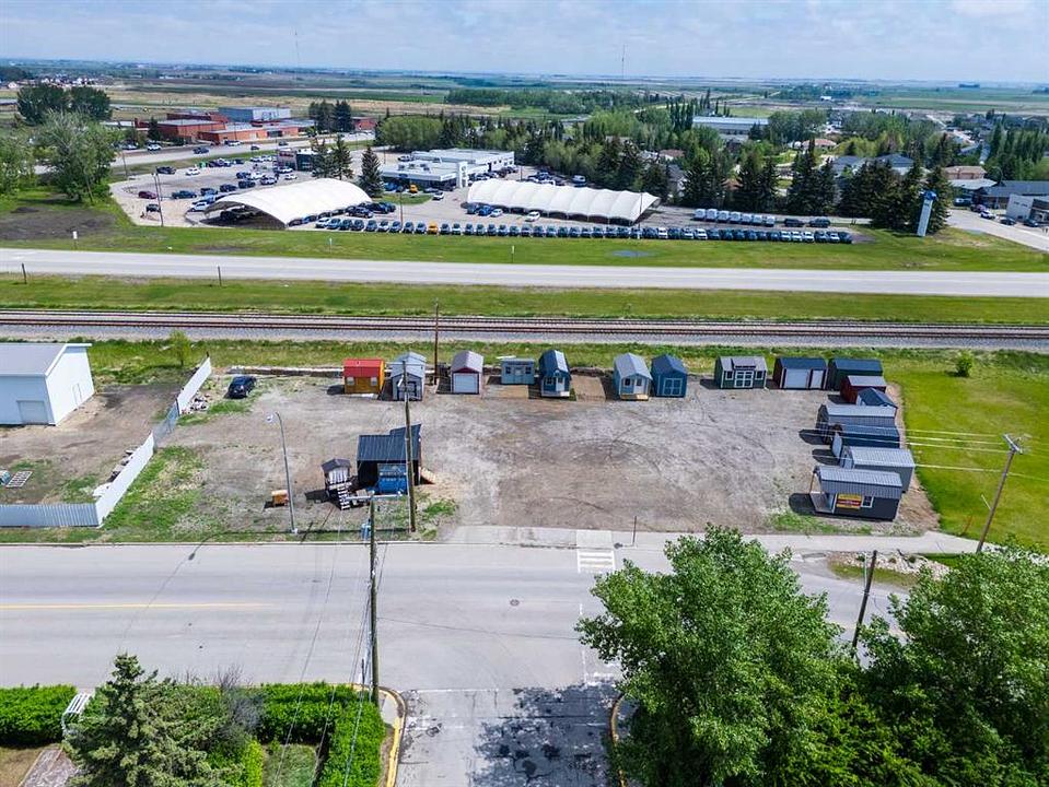 680 10th Avenue, Carstairs, AB