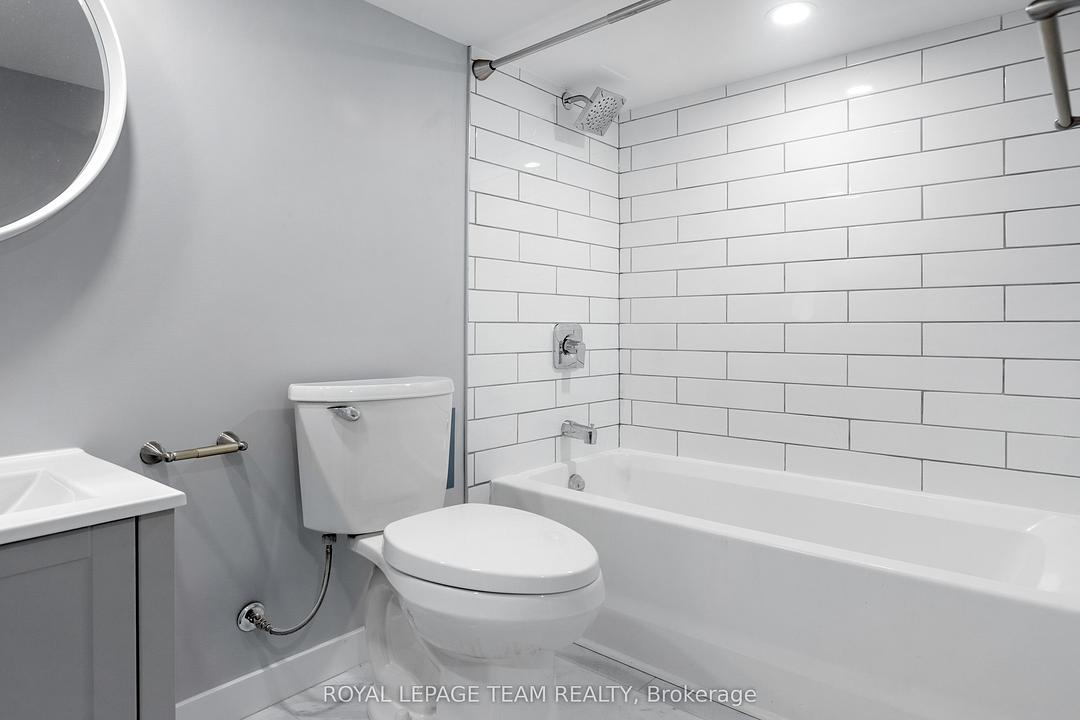 883 Somerset Street West, Ottawa, ON