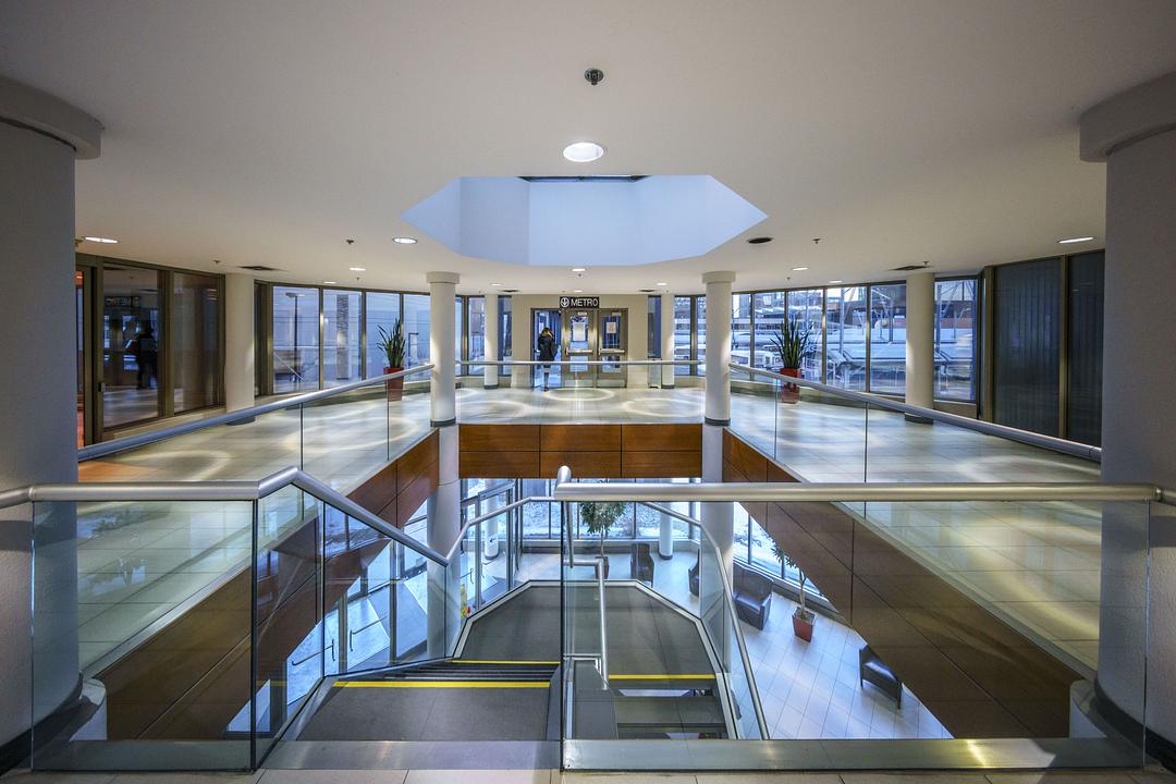 1000 Rue de Sérigny, Longueuil, QC