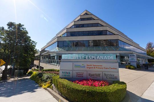 221 Esplanade West, North Vancouver, BC